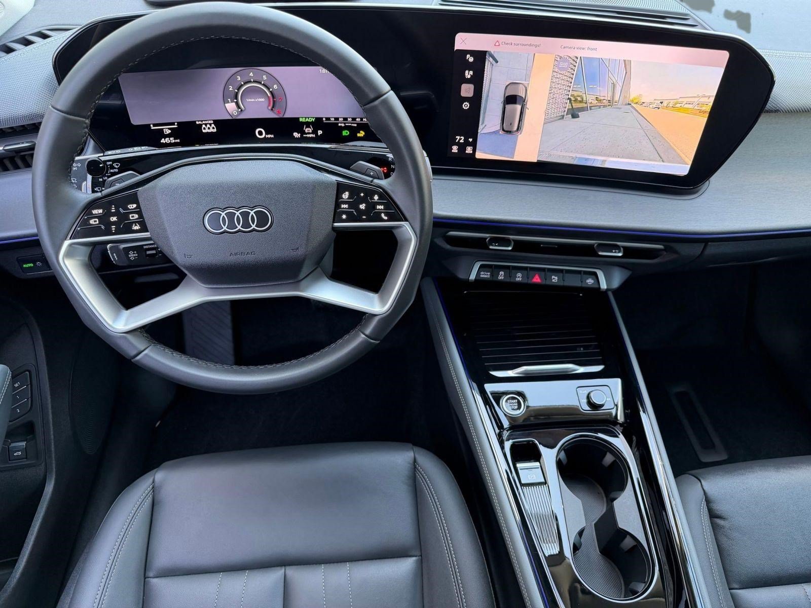 New 2026 Audi Q3 quattro 2.0T w/ Technology Package AWD/4WD image 29