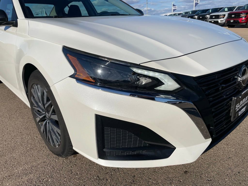 Used 2024 Nissan Altima 2.5 SV image 34