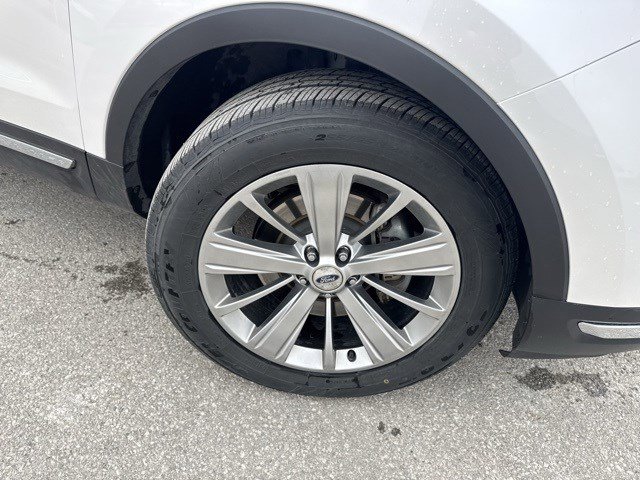 Used 2018 Ford Explorer Limited image 38