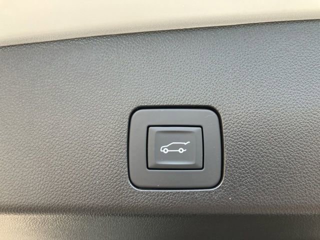 Used 2023 Buick Encore GX Essence w/ Experience Buick Package image 42