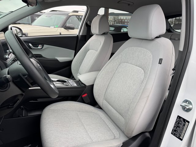 Used 2023 Hyundai Kona SE w/ Cargo Package image 13