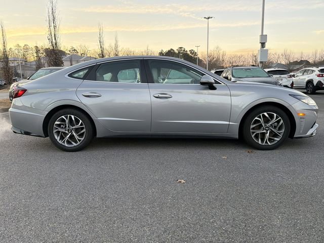 Used 2023 Hyundai Sonata SEL image 2