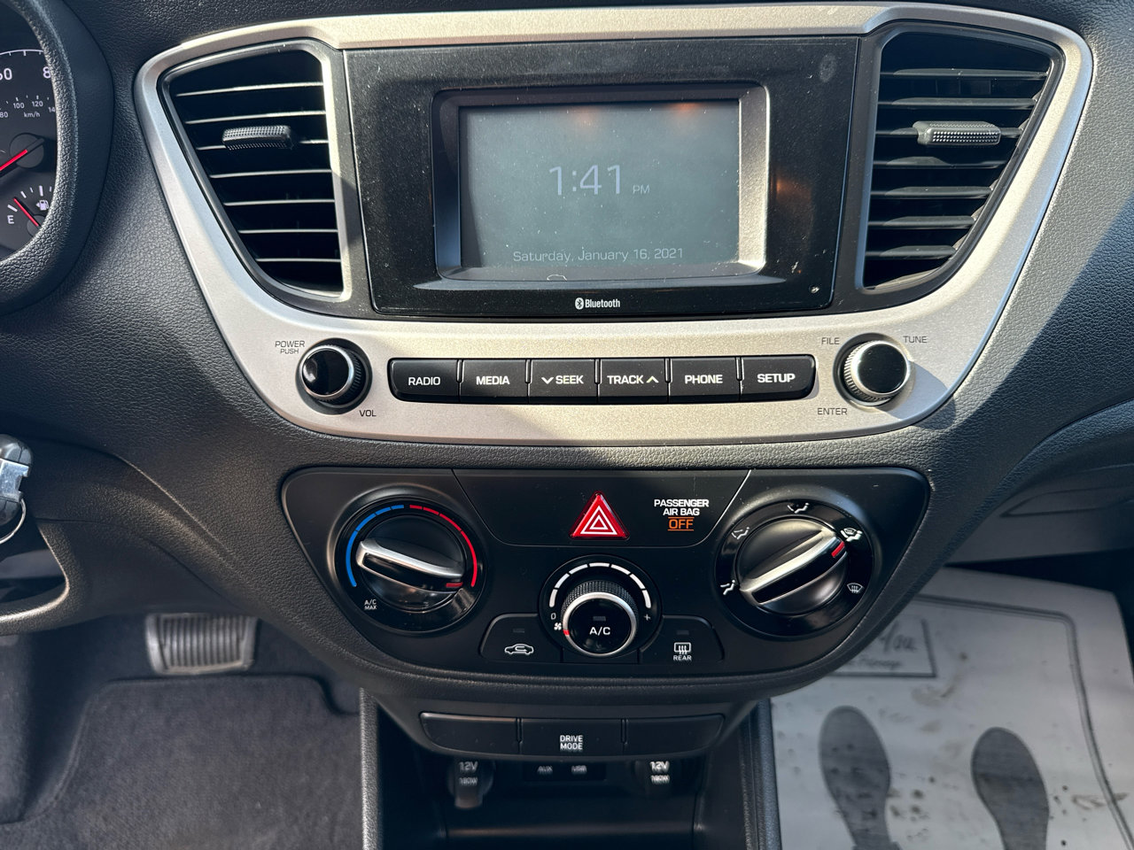 Used 2020 Hyundai Accent SE image 19