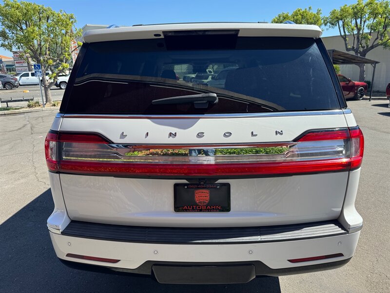 Used 2020 Lincoln Navigator L Reserve w/ Luxury Package AWD/4WD image 13