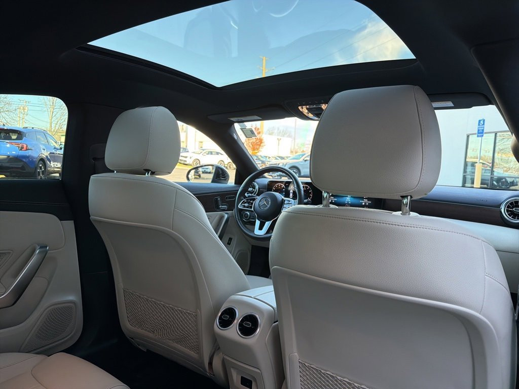 Used 2023 Mercedes-Benz CLA 250 4MATIC w/ Premium Package image 17