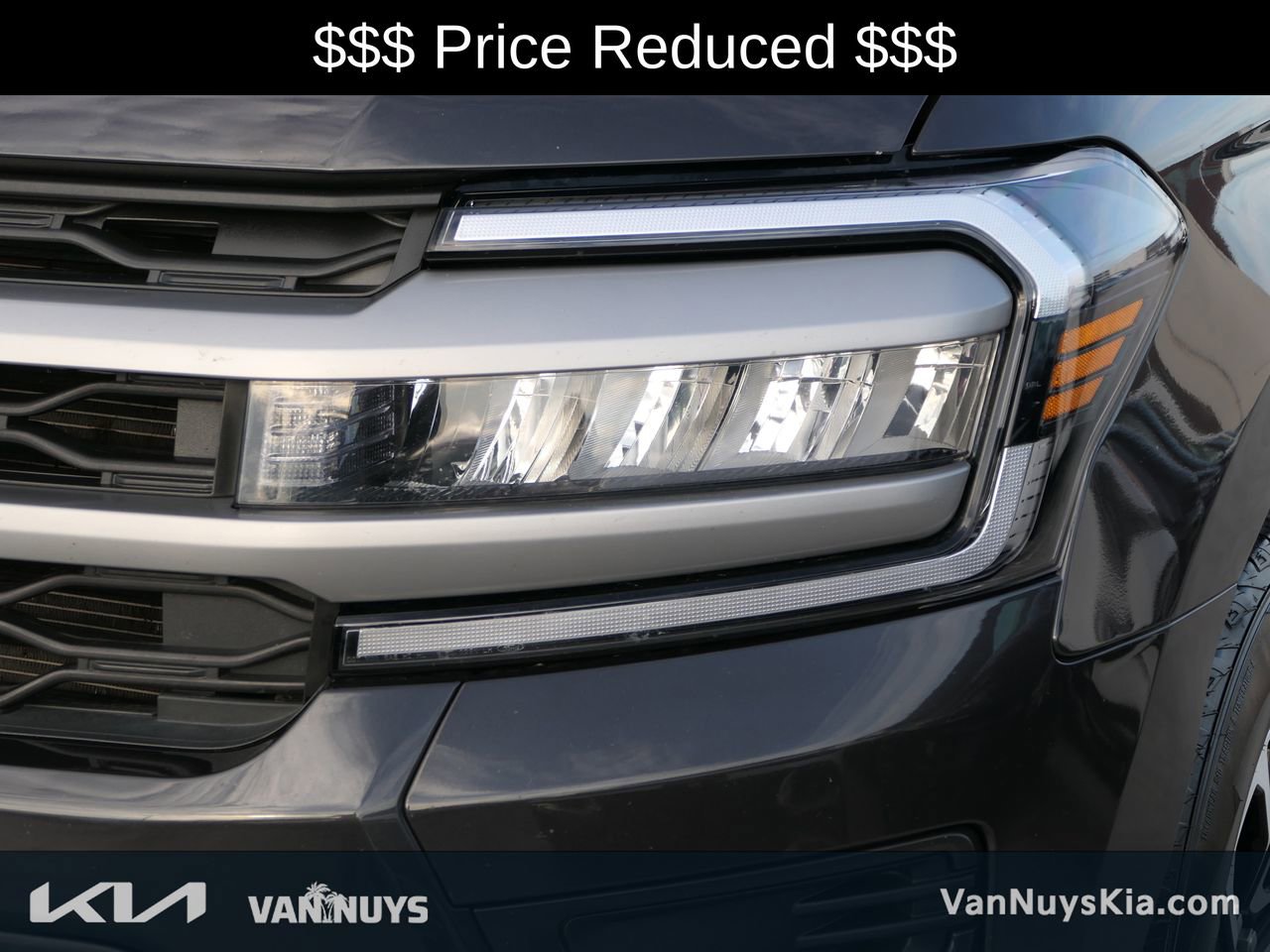 Used 2024 Ford Expedition XLT image 9