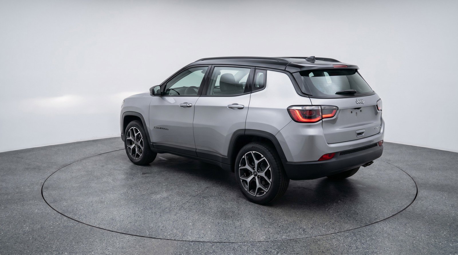 Used 2025 Jeep Compass Limited AWD/4WD image 6