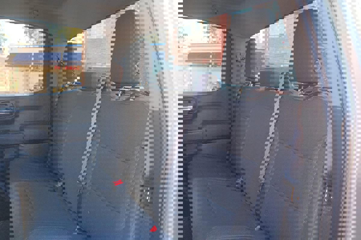 Used 2021 Chevrolet Silverado 1500 LT image 21