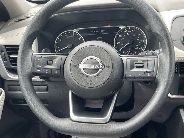 Certified 2023 Nissan Rogue SV image 23