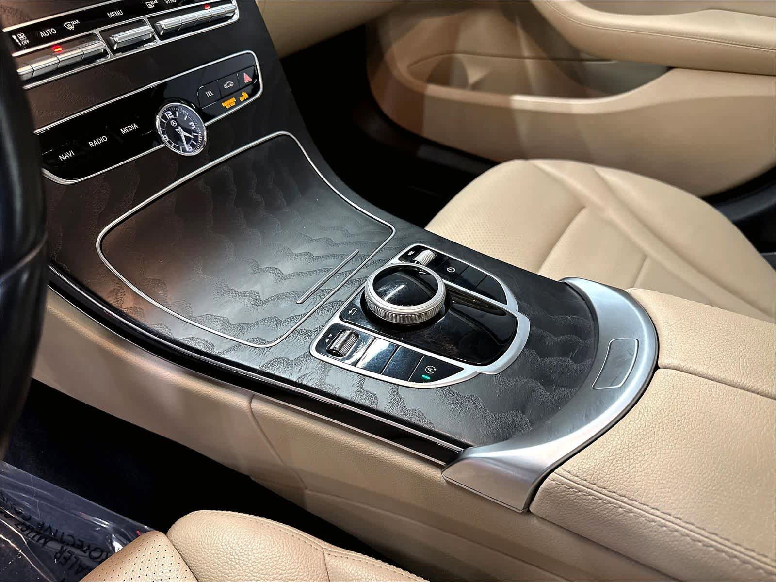Used 2021 Mercedes-Benz C 300 Sedan image 18