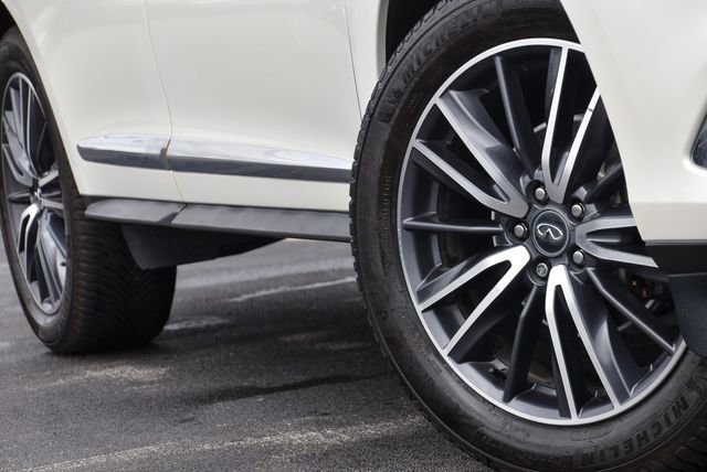 Used 2020 INFINITI QX60 Luxe w/ Sensory Package AWD/4WD image 14