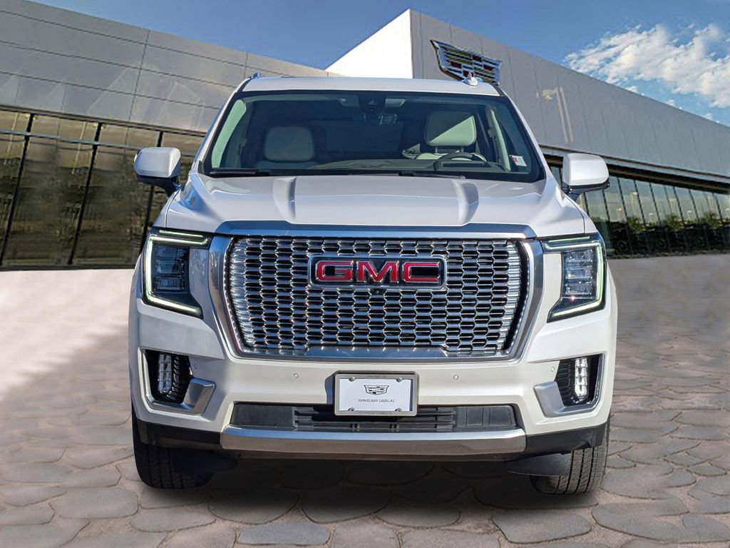 Used 2021 GMC Yukon Denali w/ Denali Premium Package image 9