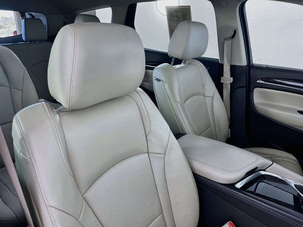Used 2020 Buick Enclave Essence w/ Sound and Sites Package FWD image 37