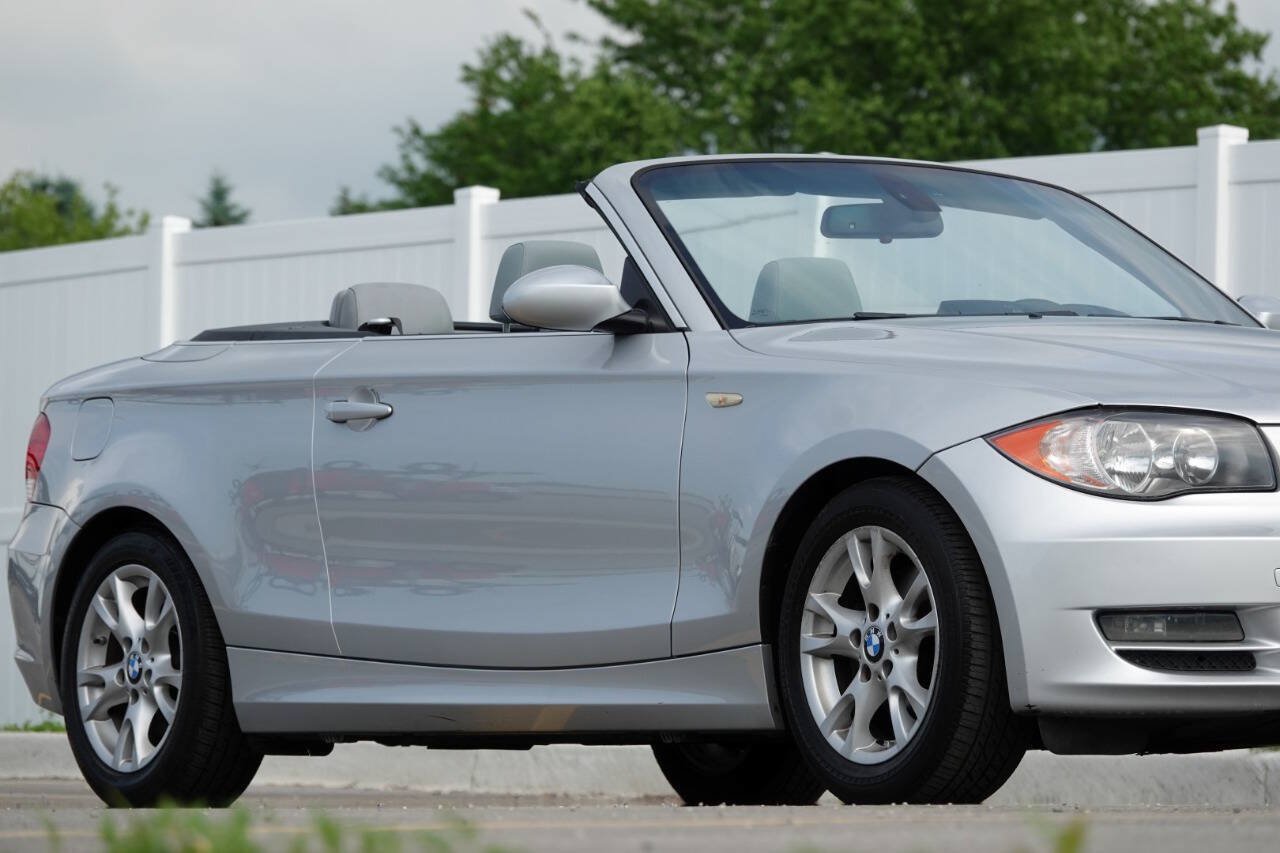 Used 2009 BMW 128i Convertible RWD image 54