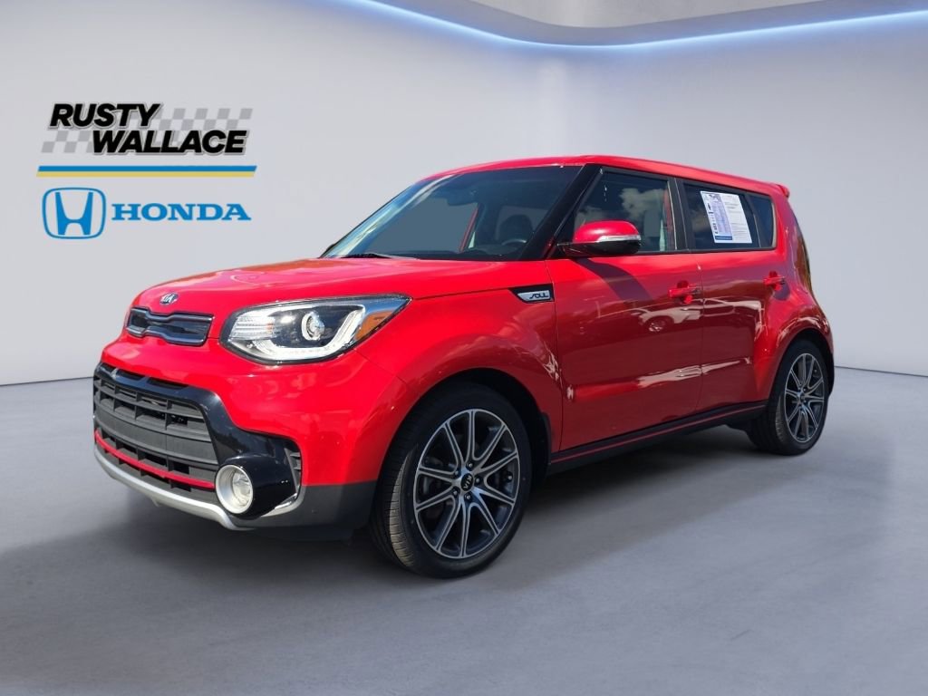 Used 2018 Kia Soul ! w/ Tech Package