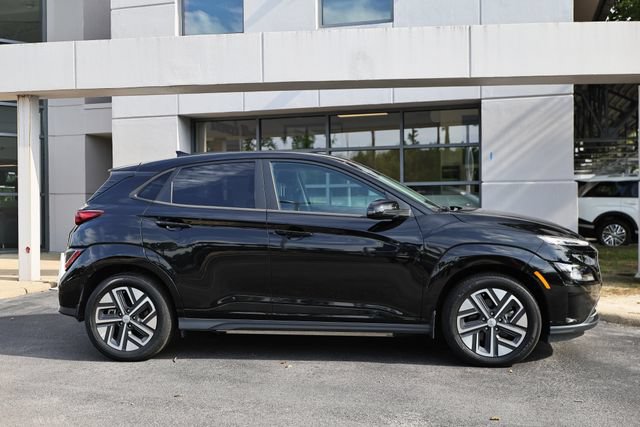 Used 2023 Hyundai Kona SE FWD image 4