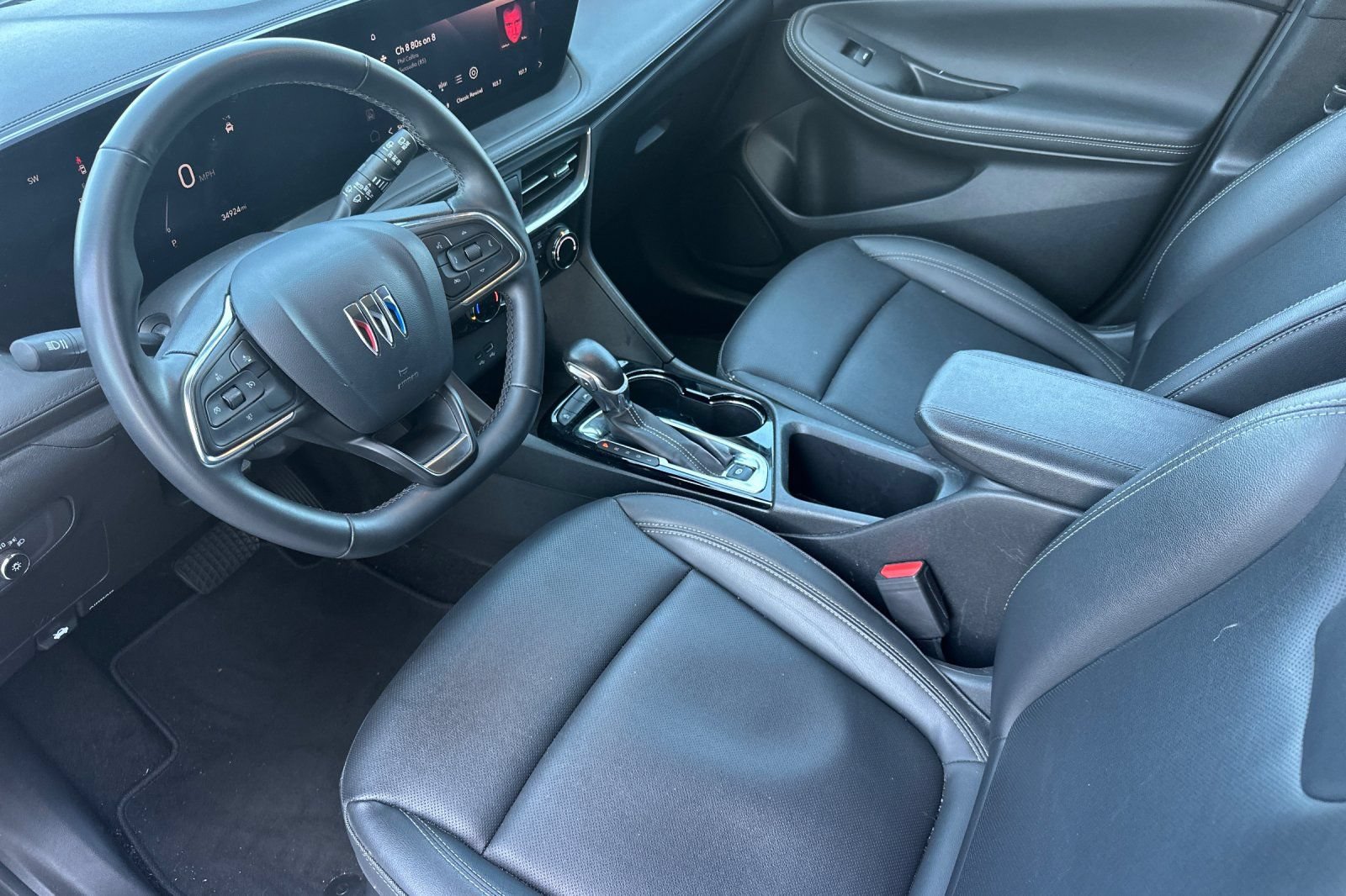 Used 2024 Buick Encore GX Sport Touring FWD image 10