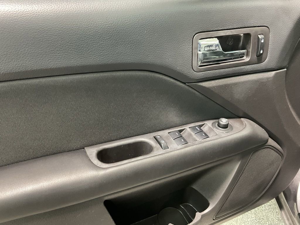 Used 2012 Ford Fusion SE image 19