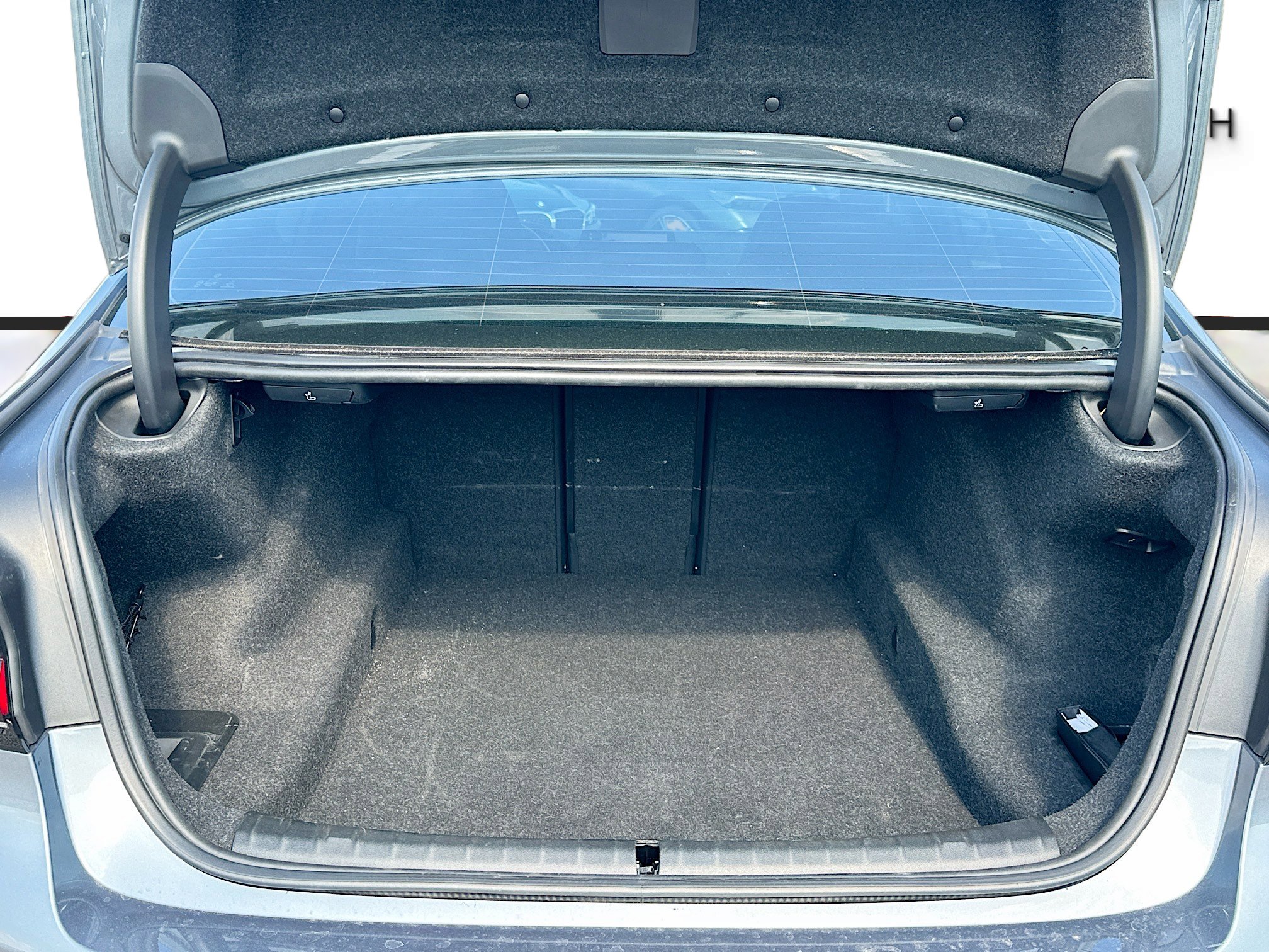 Used 2019 BMW M5 w/ Executive Package image 27