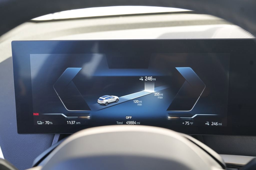 Used 2022 BMW iX xDrive50 w/ Premium Package image 46