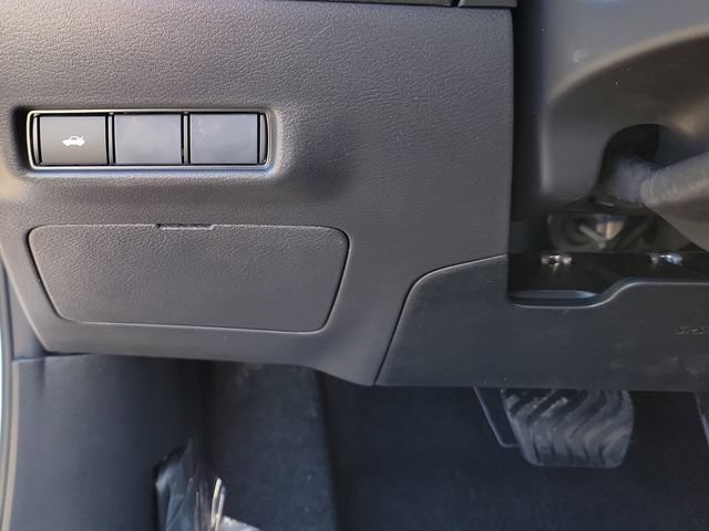 New 2026 Nissan Sentra SR w/ Floor Mat Package FWD image 10