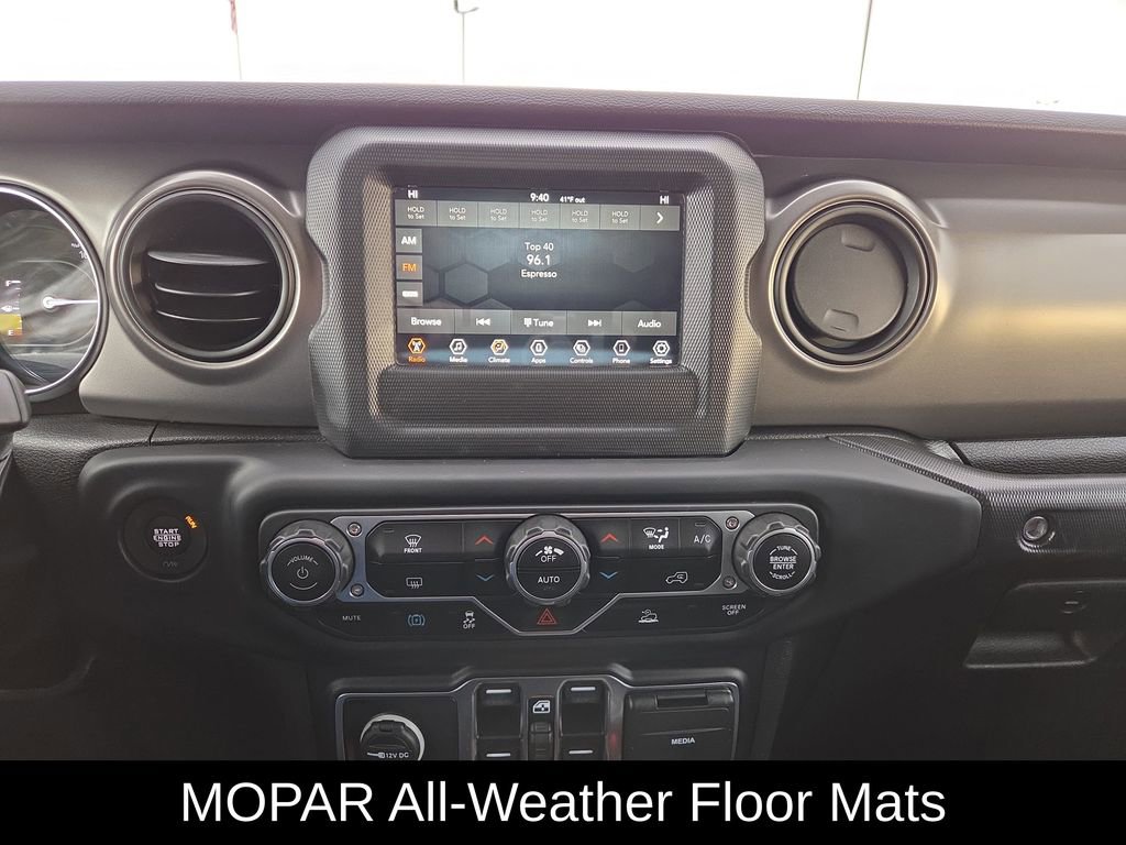 Used 2023 Jeep Wrangler Unlimited image 17