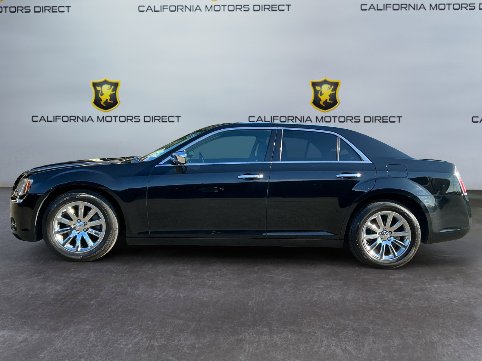 Used 2012 Chrysler 300 Limited image 7