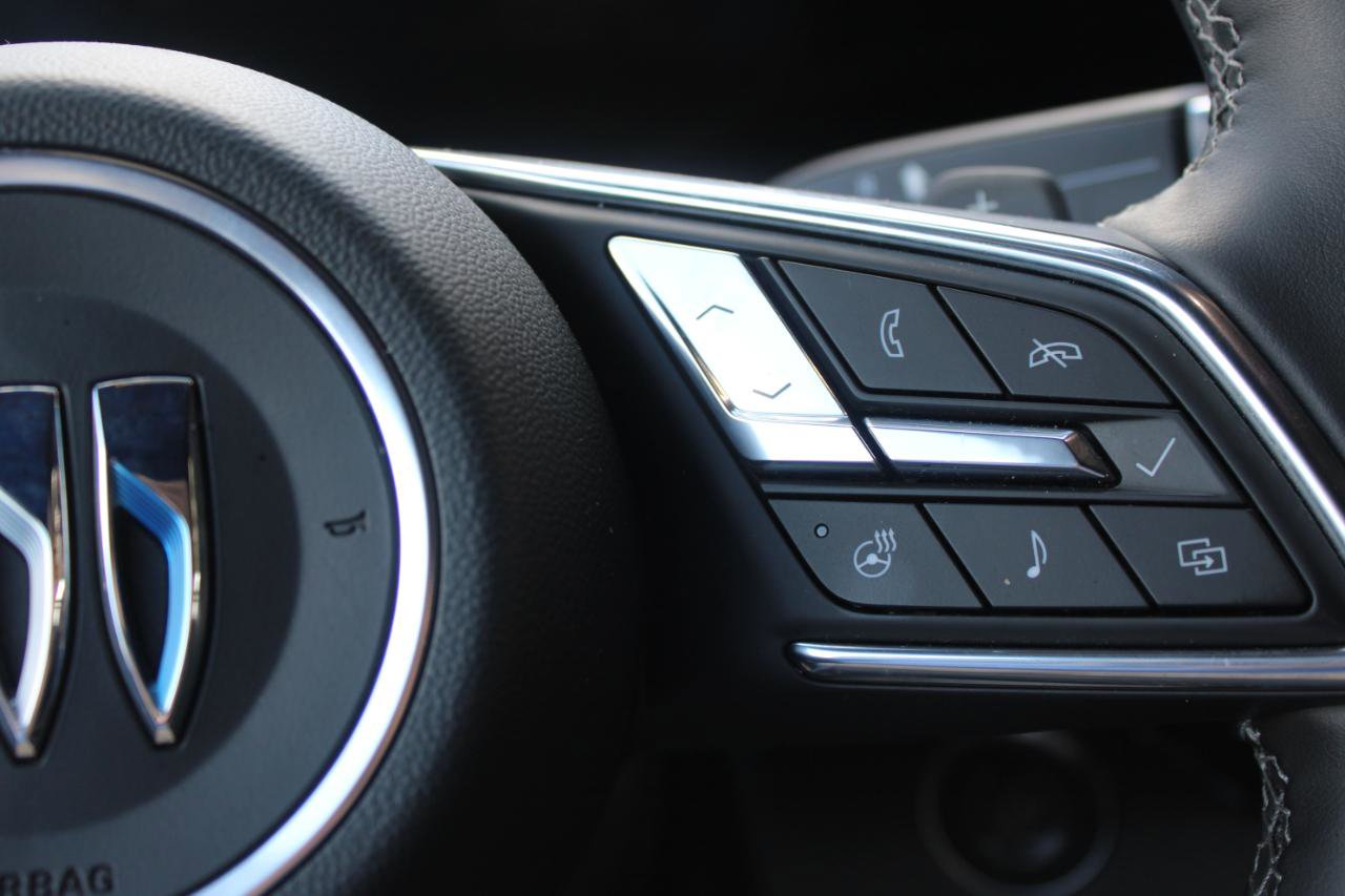 Used 2025 Buick Enclave Preferred image 22