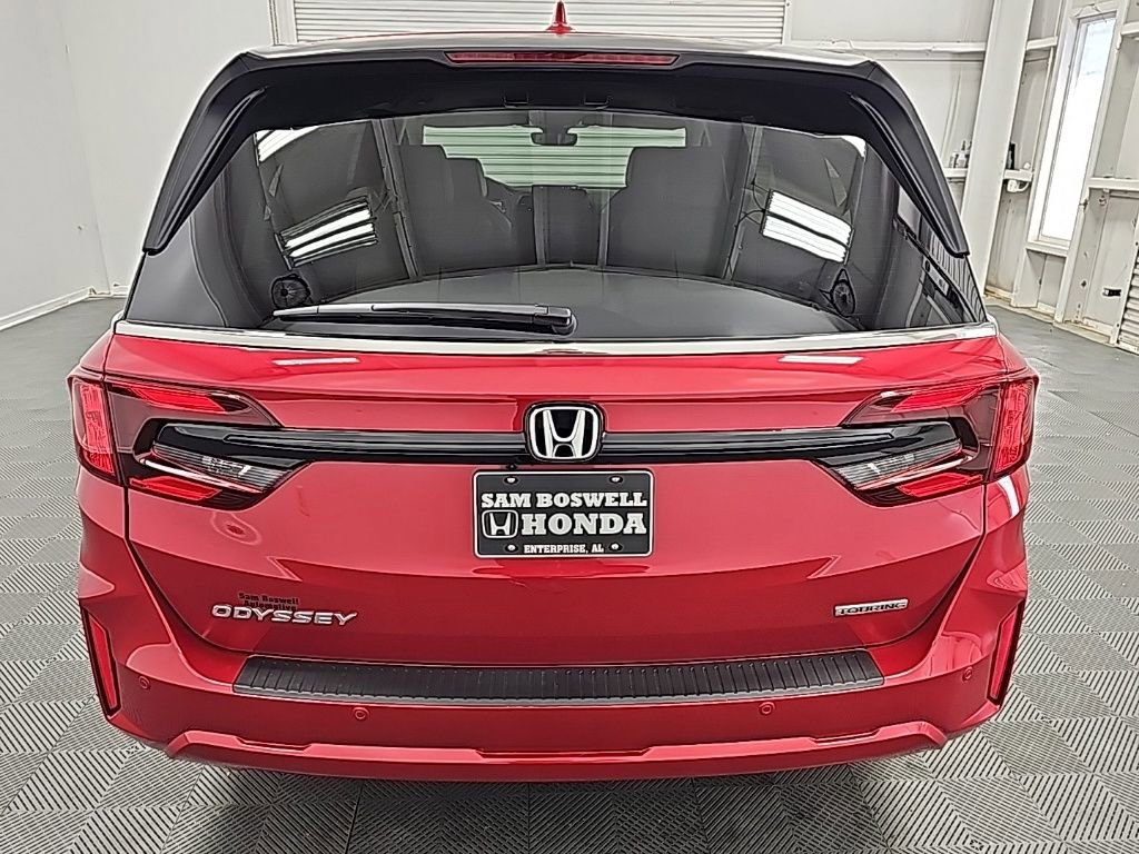New 2026 Honda Odyssey Touring image 7
