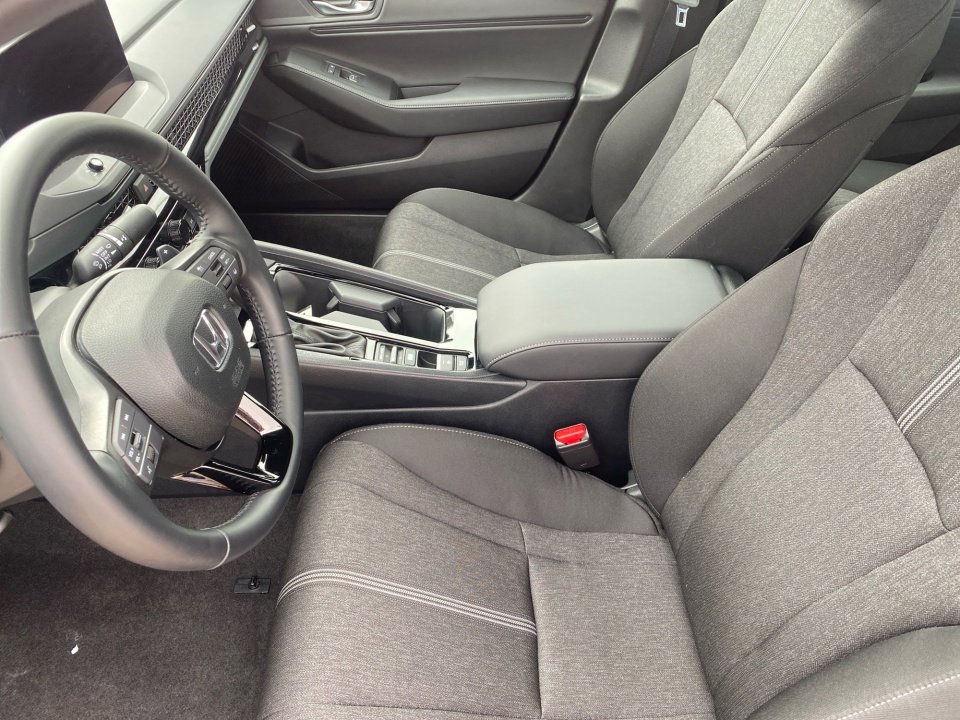 Certified 2025 Honda Accord Sport image 11