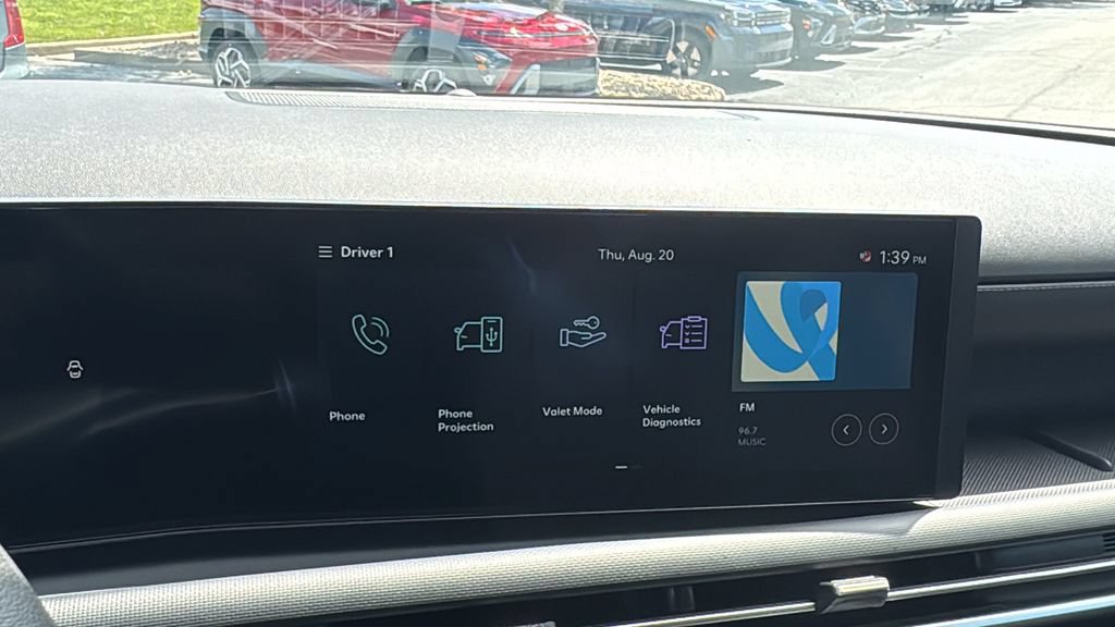 Used 2025 Hyundai Santa Cruz SE AWD/4WD image 19