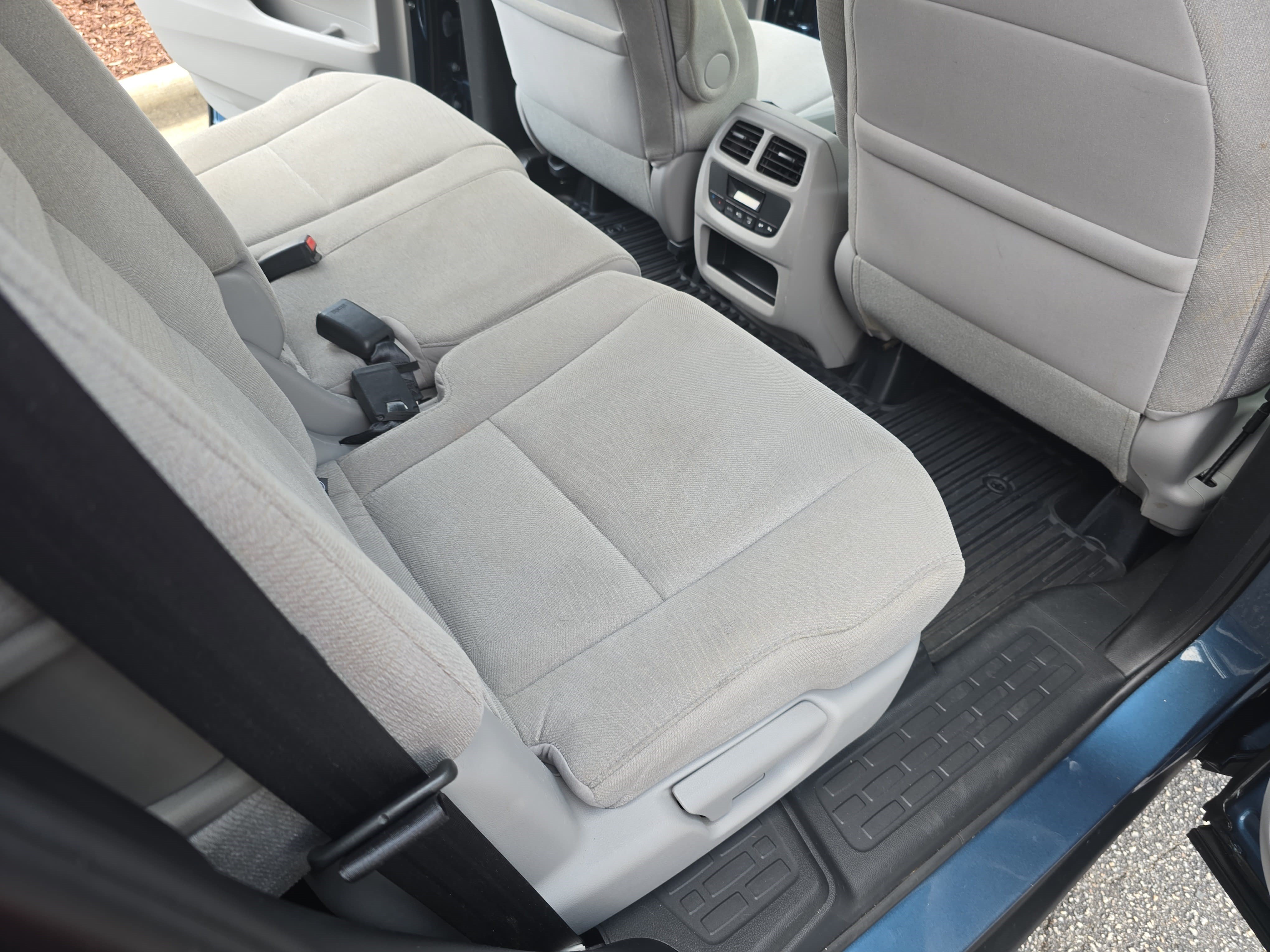 Used 2016 Honda Pilot EX image 11