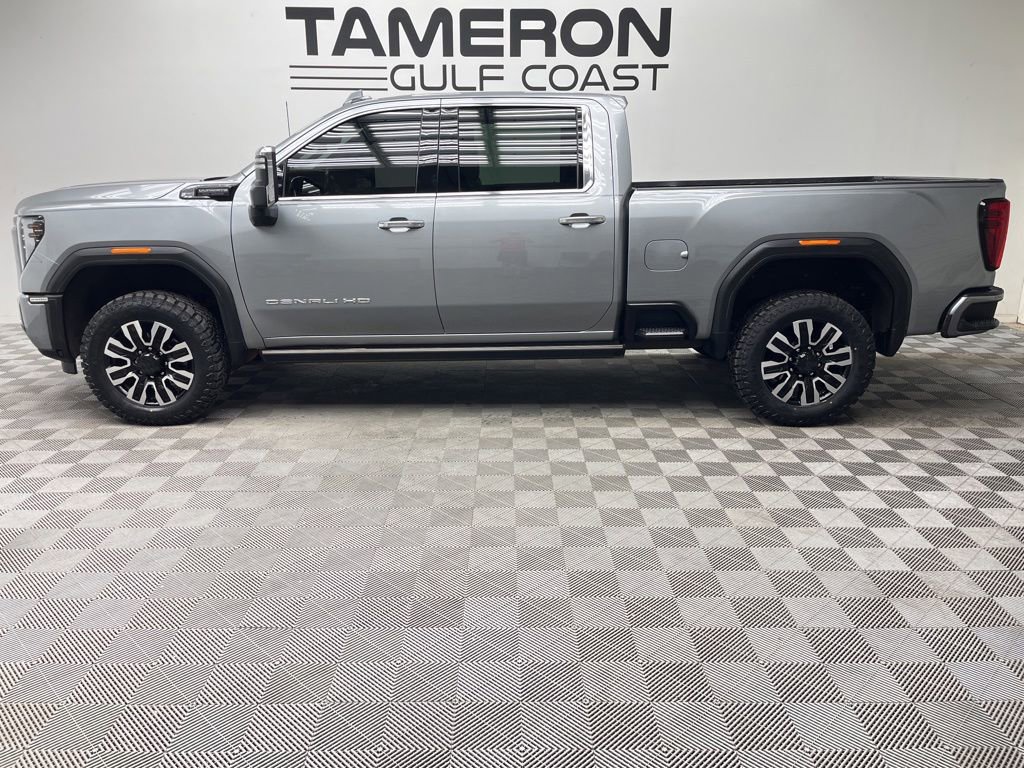Used 2024 GMC Sierra 2500 Denali Ultimate w/ Max Trailering Package AWD/4WD image 6
