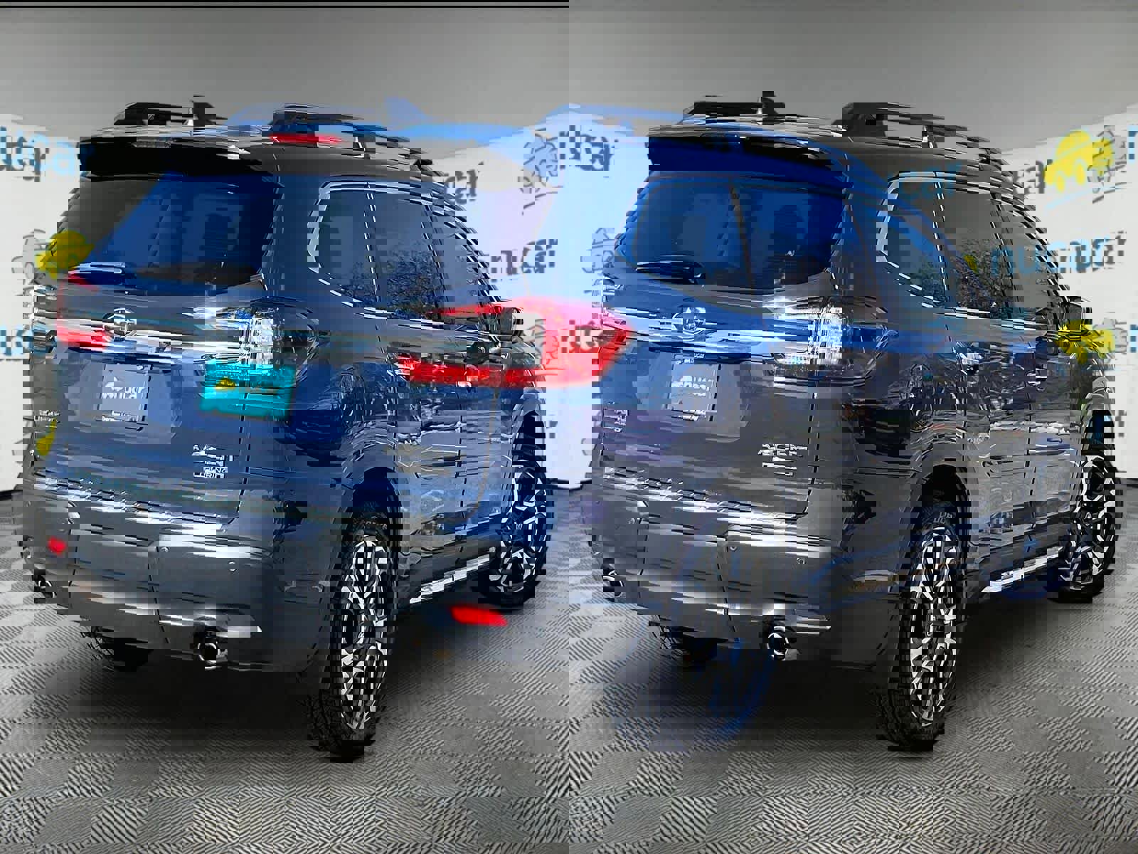 Used 2023 Subaru Ascent Touring AWD/4WD image 6