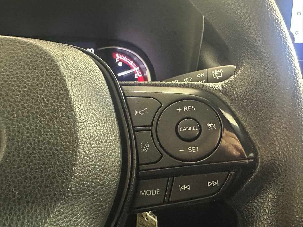 Used 2024 Toyota RAV4 LE FWD image 25