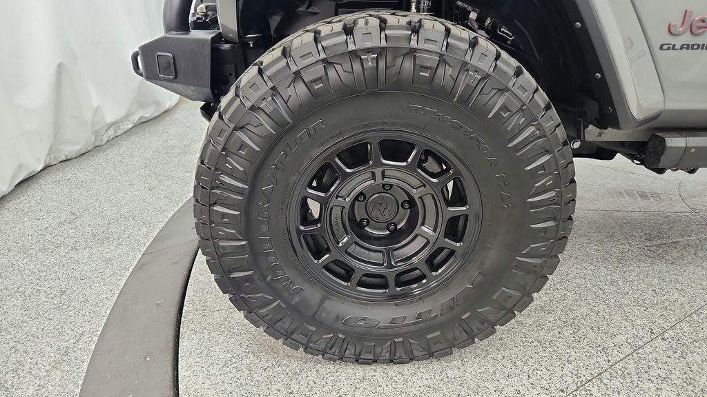 Used 2022 Jeep Gladiator Rubicon w/ LED Lighting Group image 15