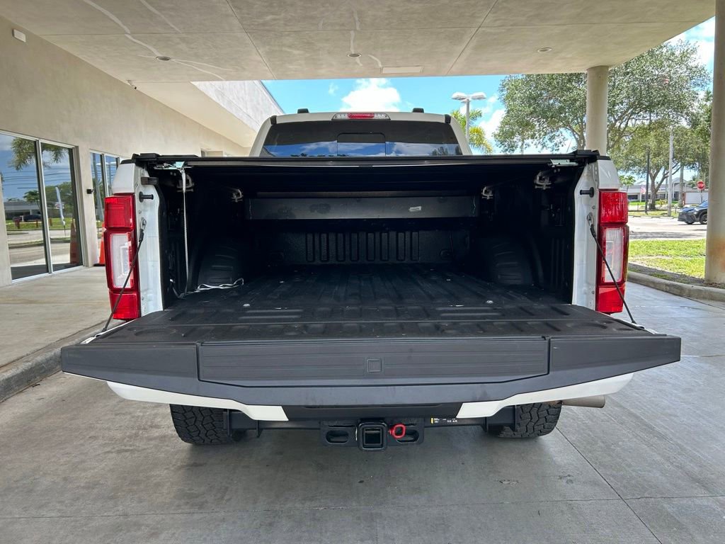 Used 2022 Ford F250 Lariat w/ Black Appearance Package AWD/4WD image 40