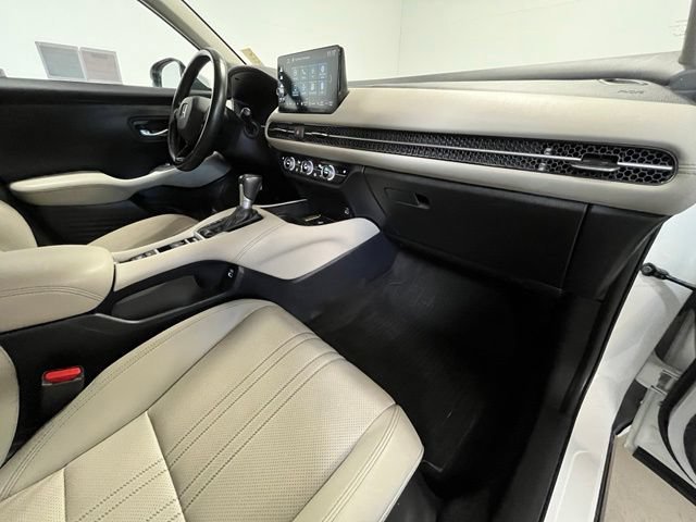 Used 2023 Honda HR-V EX-L image 10
