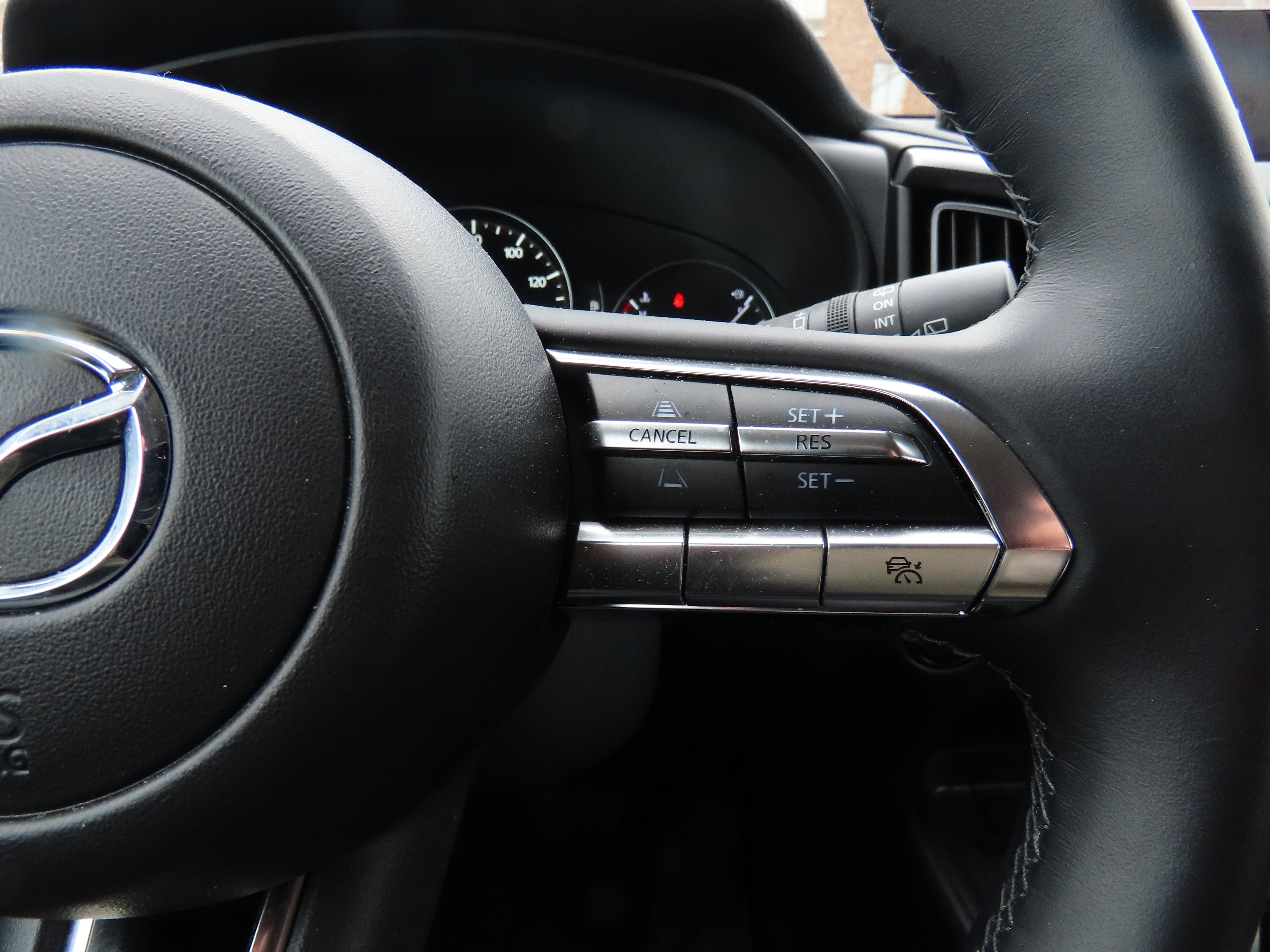 Used 2025 MAZDA CX-50 AWD 2.5 Hybrid w/ Premium Pkg image 35