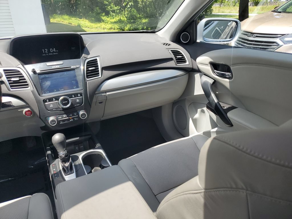 Used 2018 Acura RDX w/ Technology Package FWD image 16