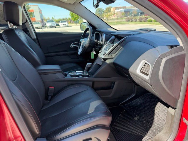 Used 2015 Chevrolet Equinox LT w/ Chrome Appearance Package AWD/4WD image 34