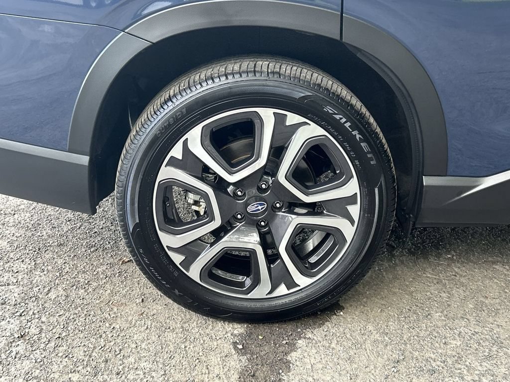 Certified 2024 Subaru Ascent Touring AWD/4WD image 12