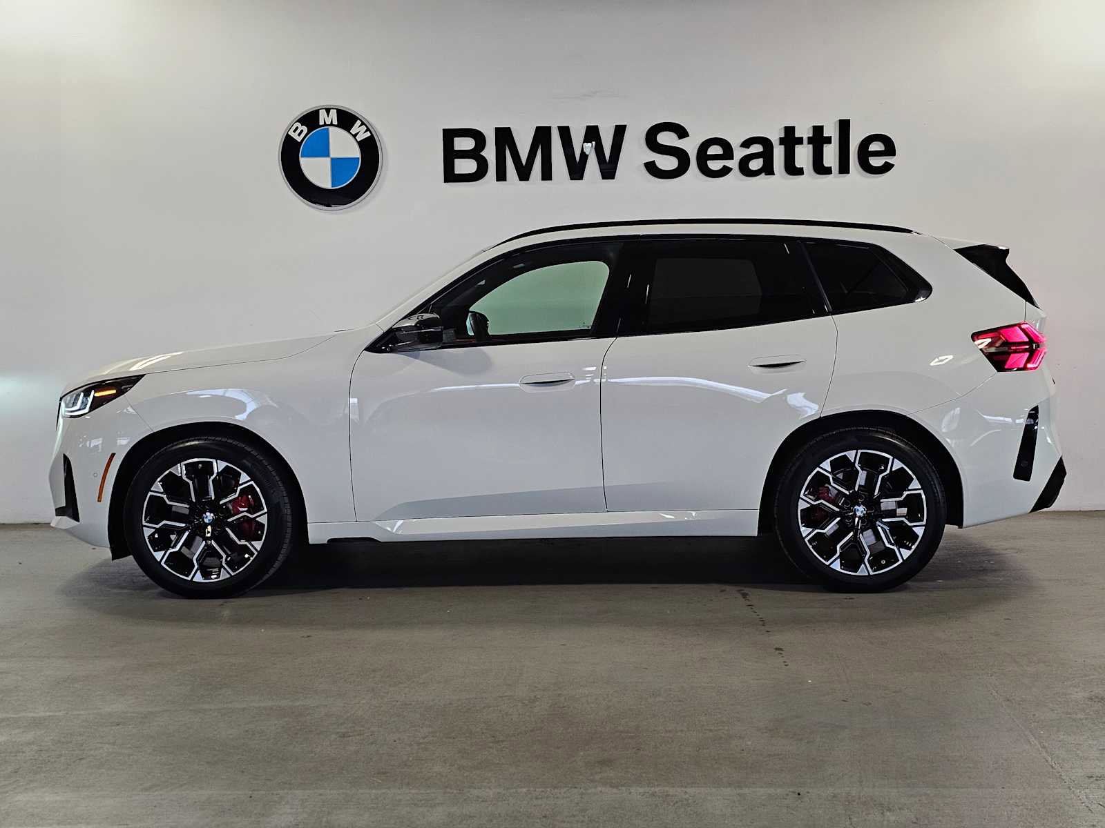 Used 2025 BMW X3 M50 w/ Premium Package image 3