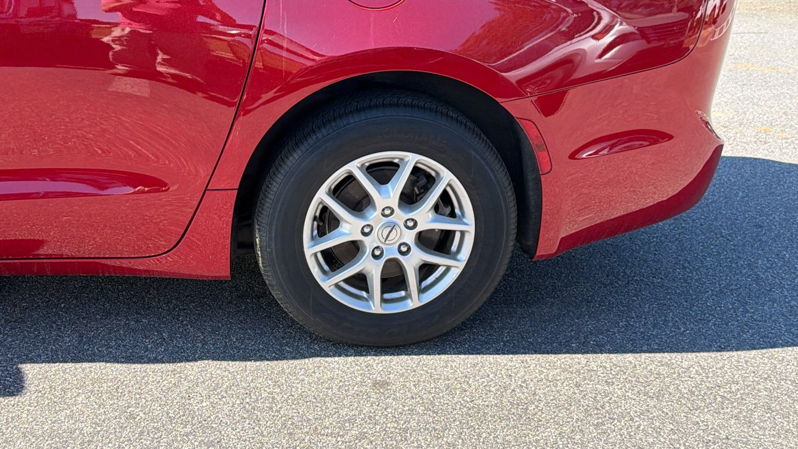 Certified 2024 Chrysler Pacifica Touring-L FWD image 12