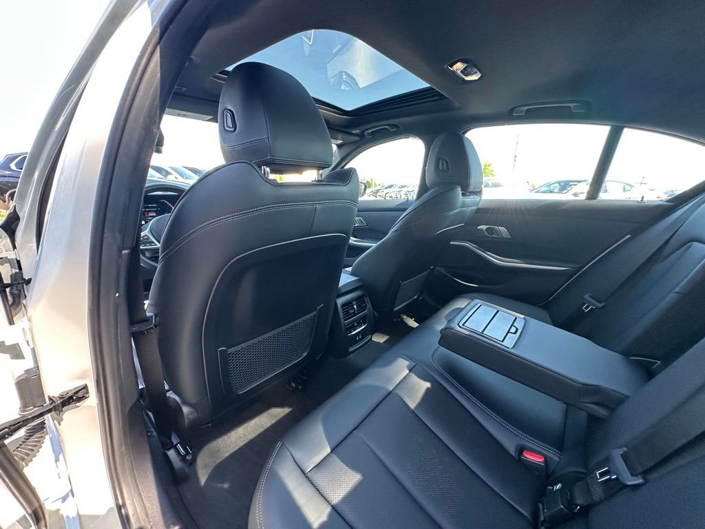 Certified 2023 BMW 330i Sedan w/ M Sport Package RWD image 23