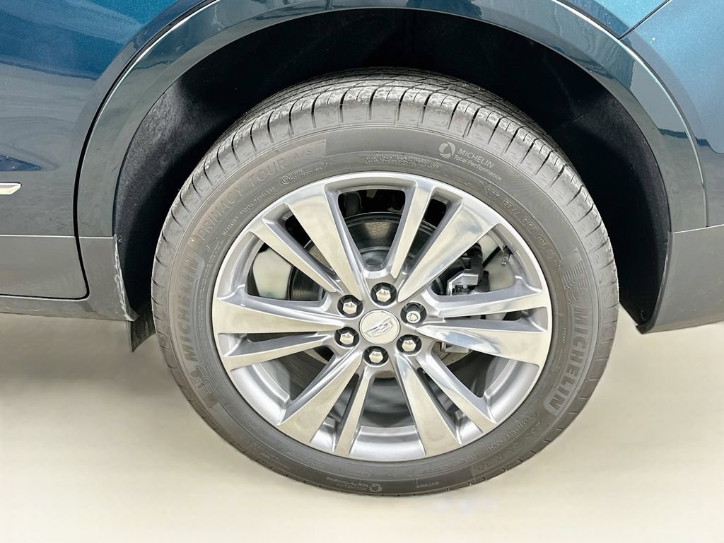 New 2026 Cadillac XT5 Premium Luxury w/ Driver Assist Package FWD image 39