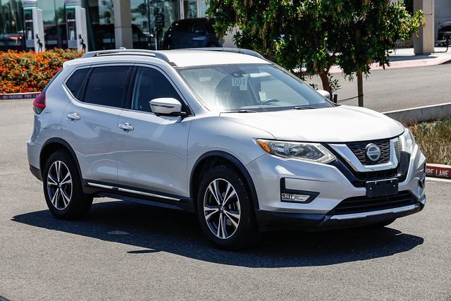Used 2018 Nissan Rogue SL FWD image 6