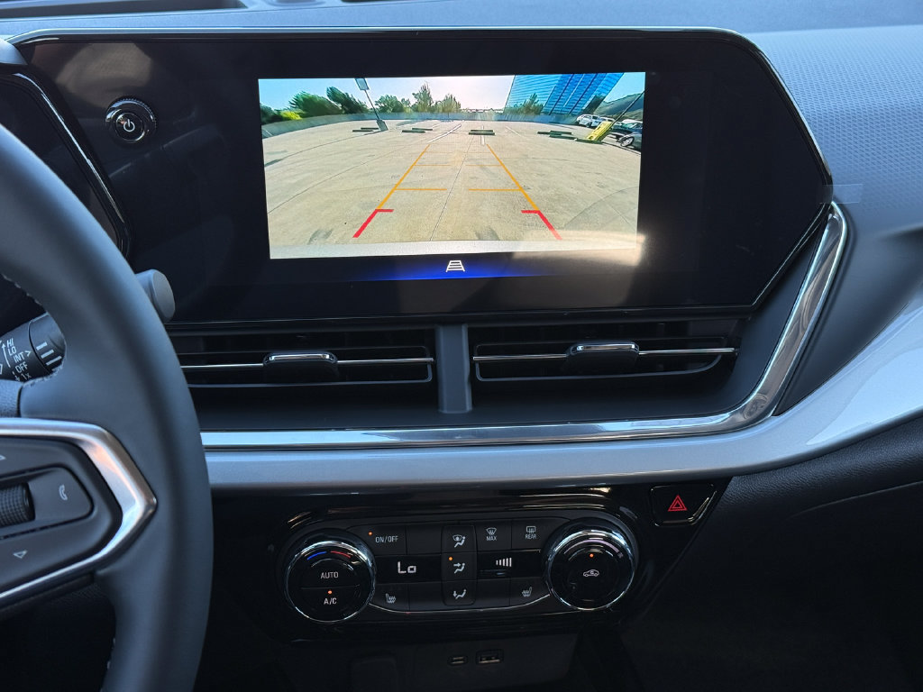 New 2026 Chevrolet Trax LT w/ Sunroof Package FWD image 19