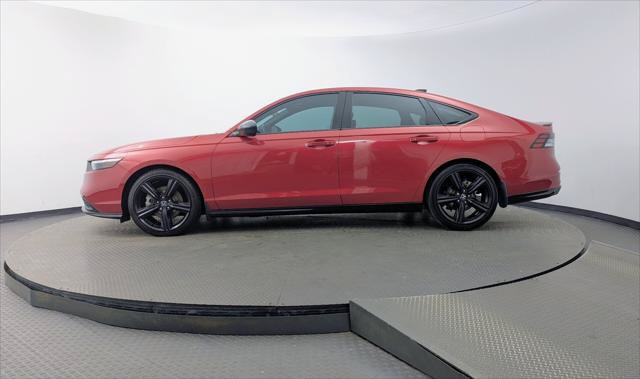 Used 2023 Honda Accord Sport image 3