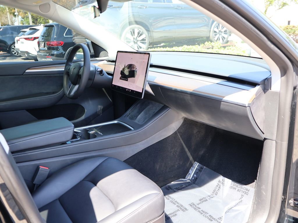 Used 2022 Tesla Model Y Performance image 28